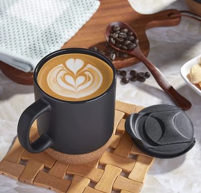 Керамическая кофейная кружка OldBro Black 400мл с изолированным пробковым дном и крышкой
