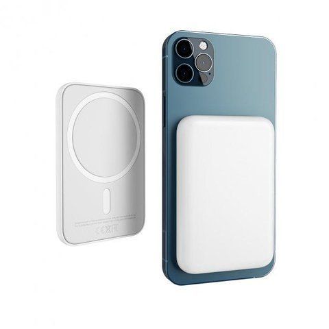 Внешний аккумулятор с реверсивной зарядкой MagSafe Battery Pack для iPhone